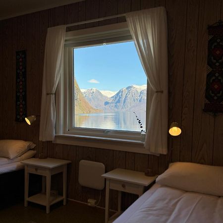 Svingen Guesthouse - Panoramic Fjord Views In Flåm Екстериор снимка