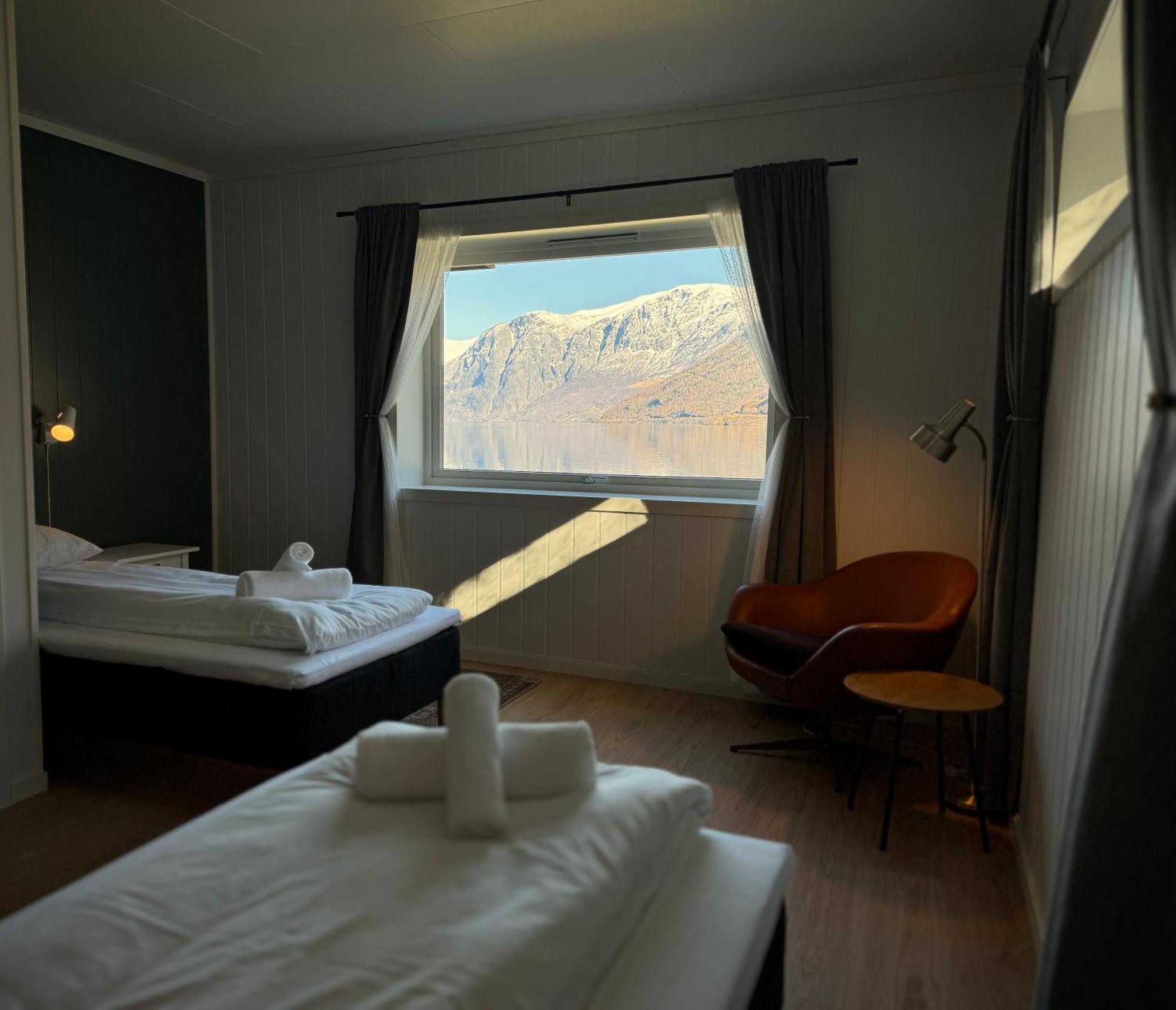 Svingen Guesthouse - Panoramic Fjord Views In Flåm Екстериор снимка