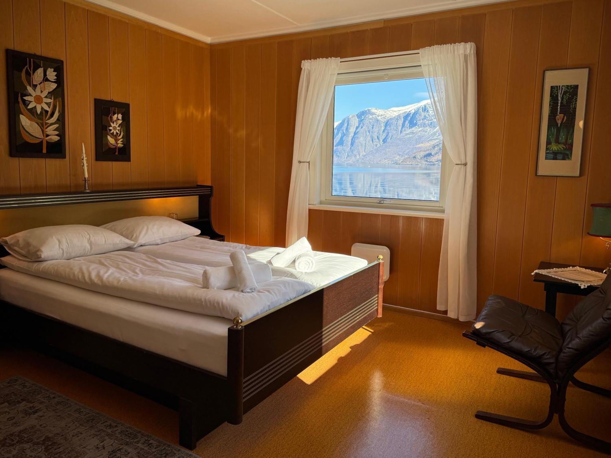 Svingen Guesthouse - Panoramic Fjord Views In Flåm Екстериор снимка